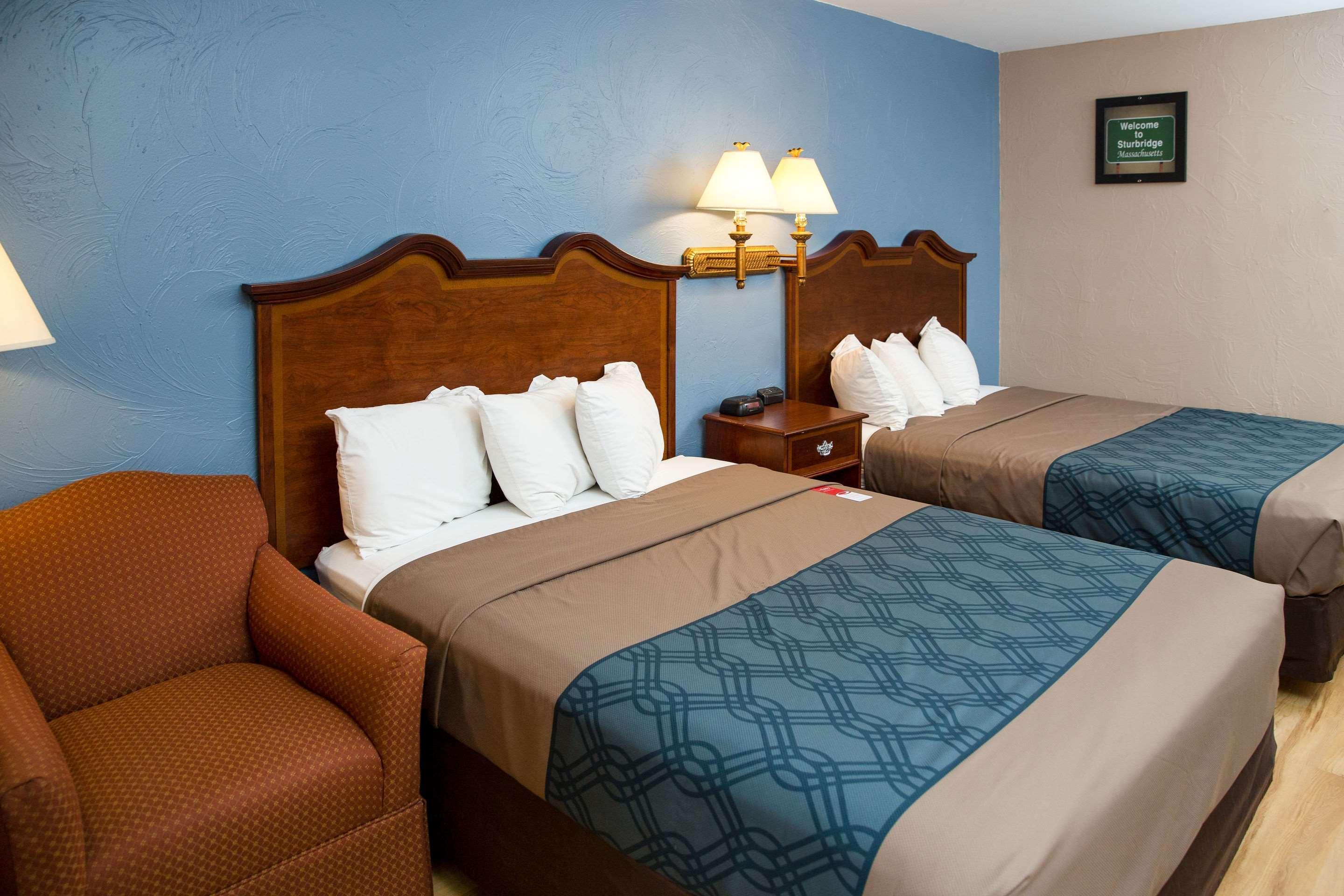 Econo Lodge Sturbridge Route 20 Exterior foto