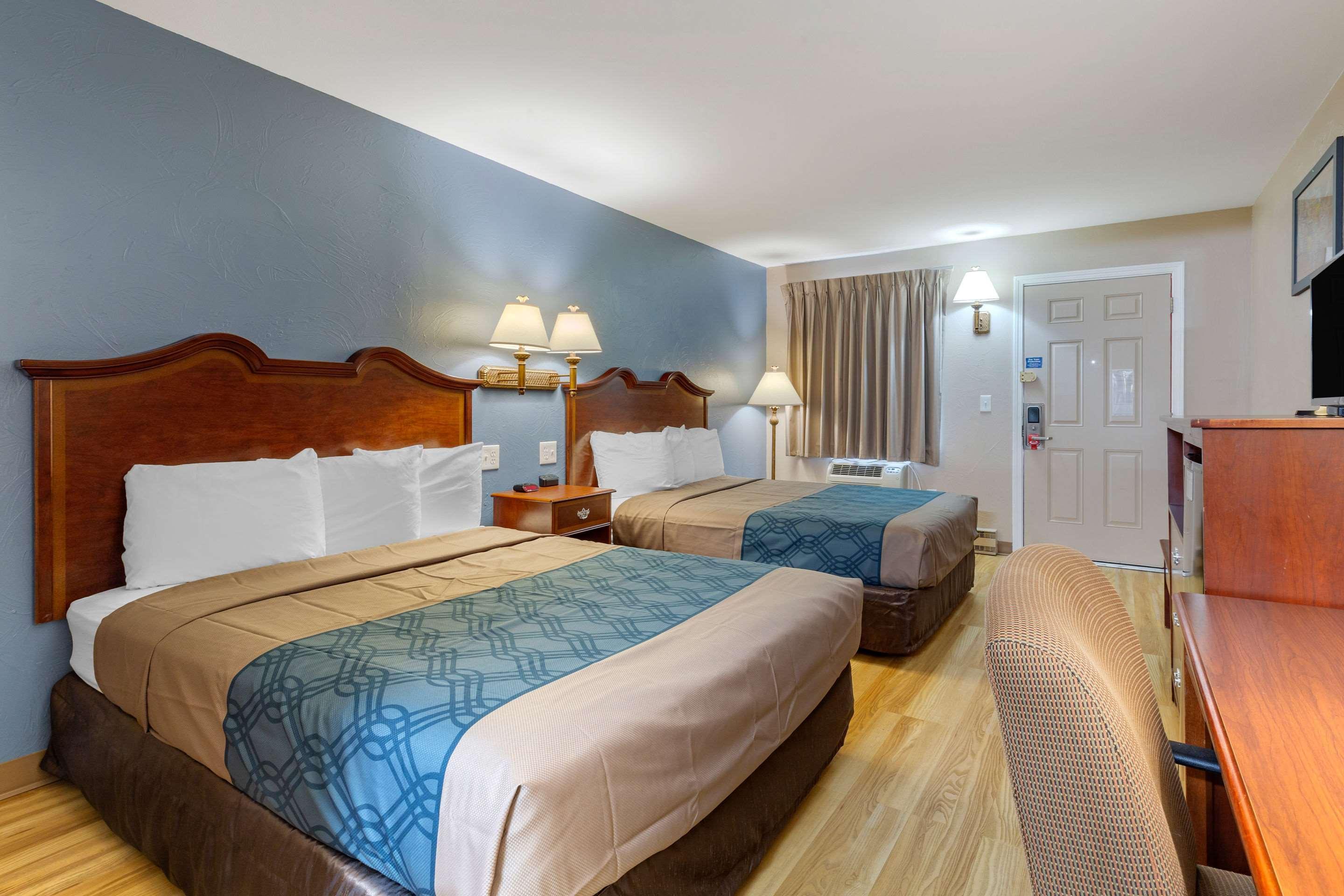 Econo Lodge Sturbridge Route 20 Exterior foto