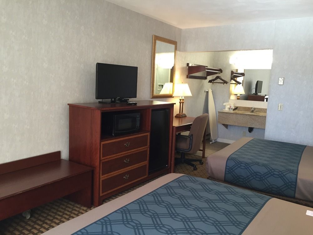 Econo Lodge Sturbridge Route 20 Exterior foto